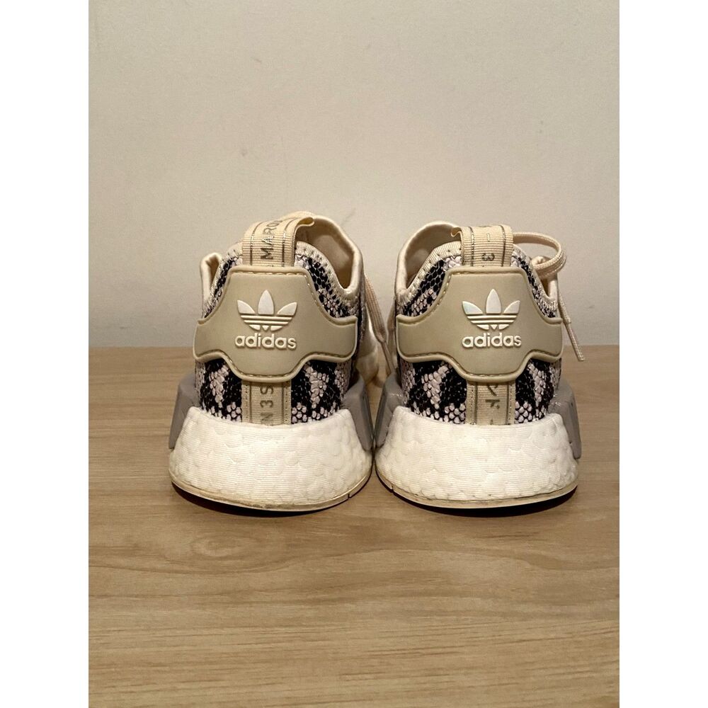 Adidas NMD_R1 W Women’s 7 Cream Boost Sneakers – FV3883 – w/ Original Box - Picture 4 of 7